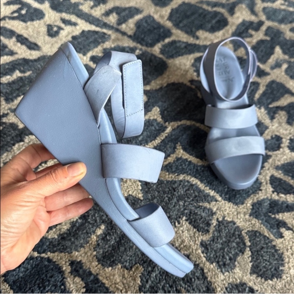 Naturalizer Genn-Ignite Nubuck Leather Wedge Heeled Sandals Sz 9.5 Blue